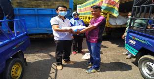 Penyerahan Bansos Tahap IV ke Kecamatan STL Ulu Terawas